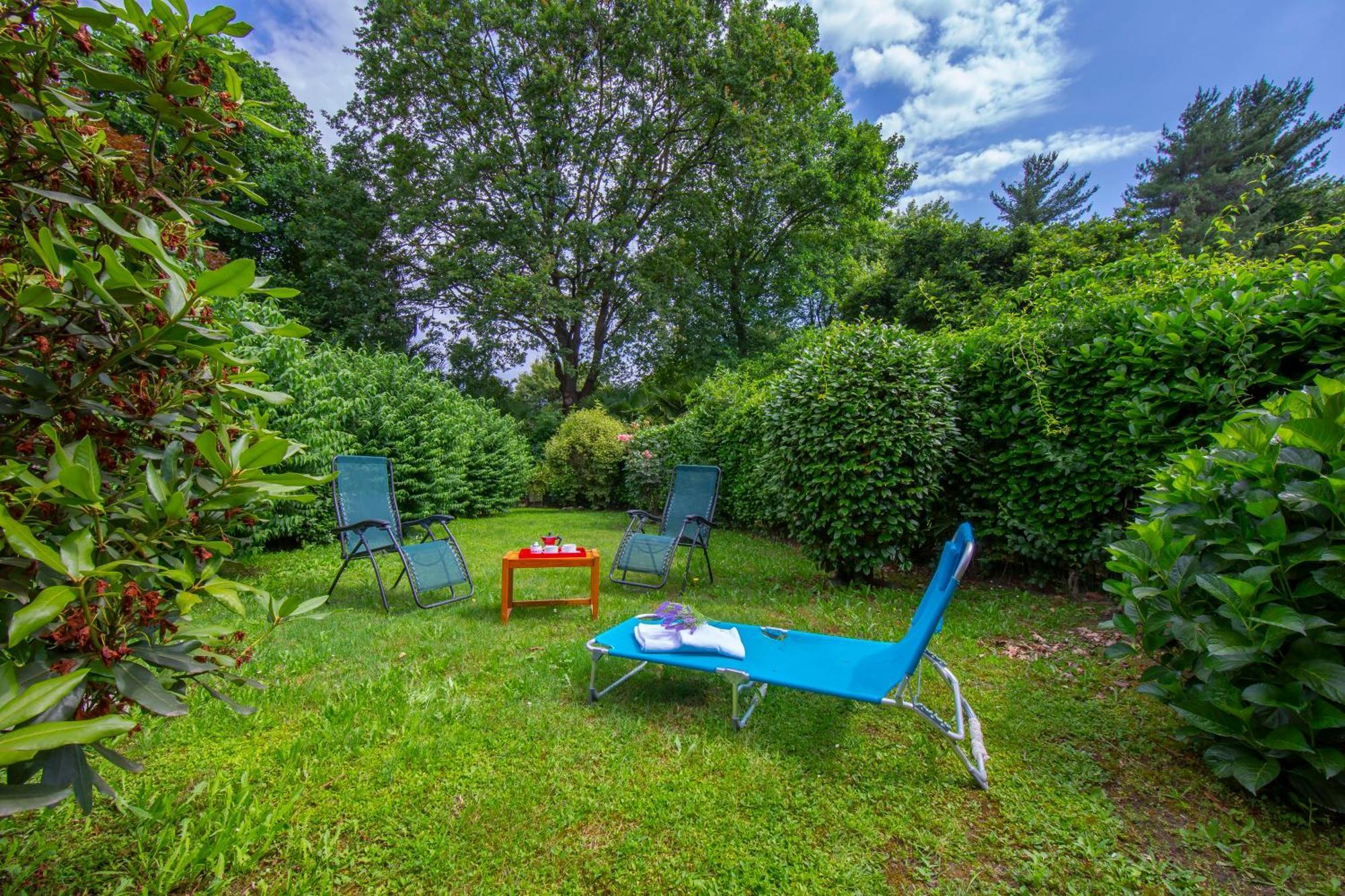 Rododendro Rosso - Happy Rentals Ispra Exterior foto